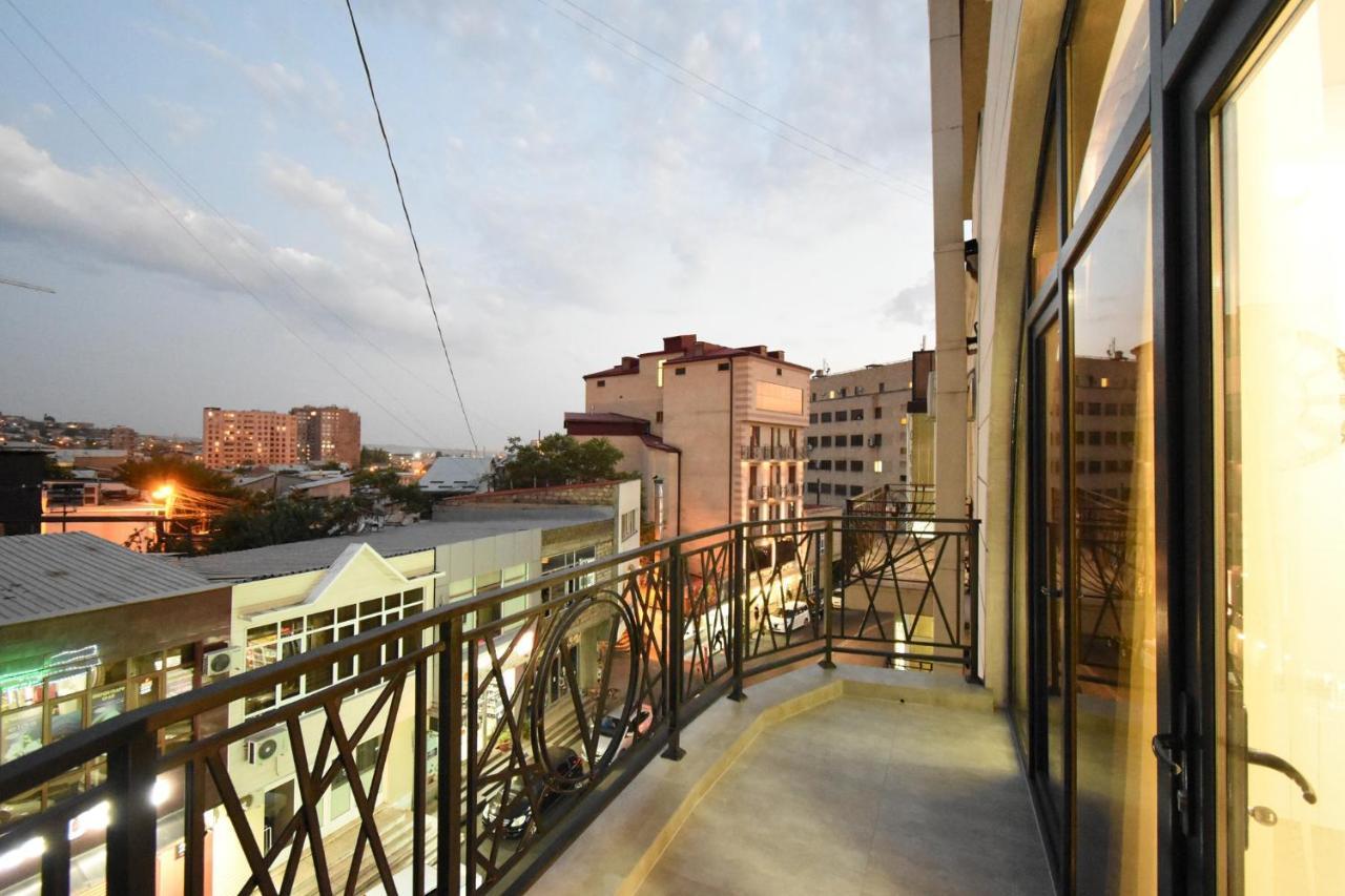 New Apartment In Downtown Erivan Dış mekan fotoğraf