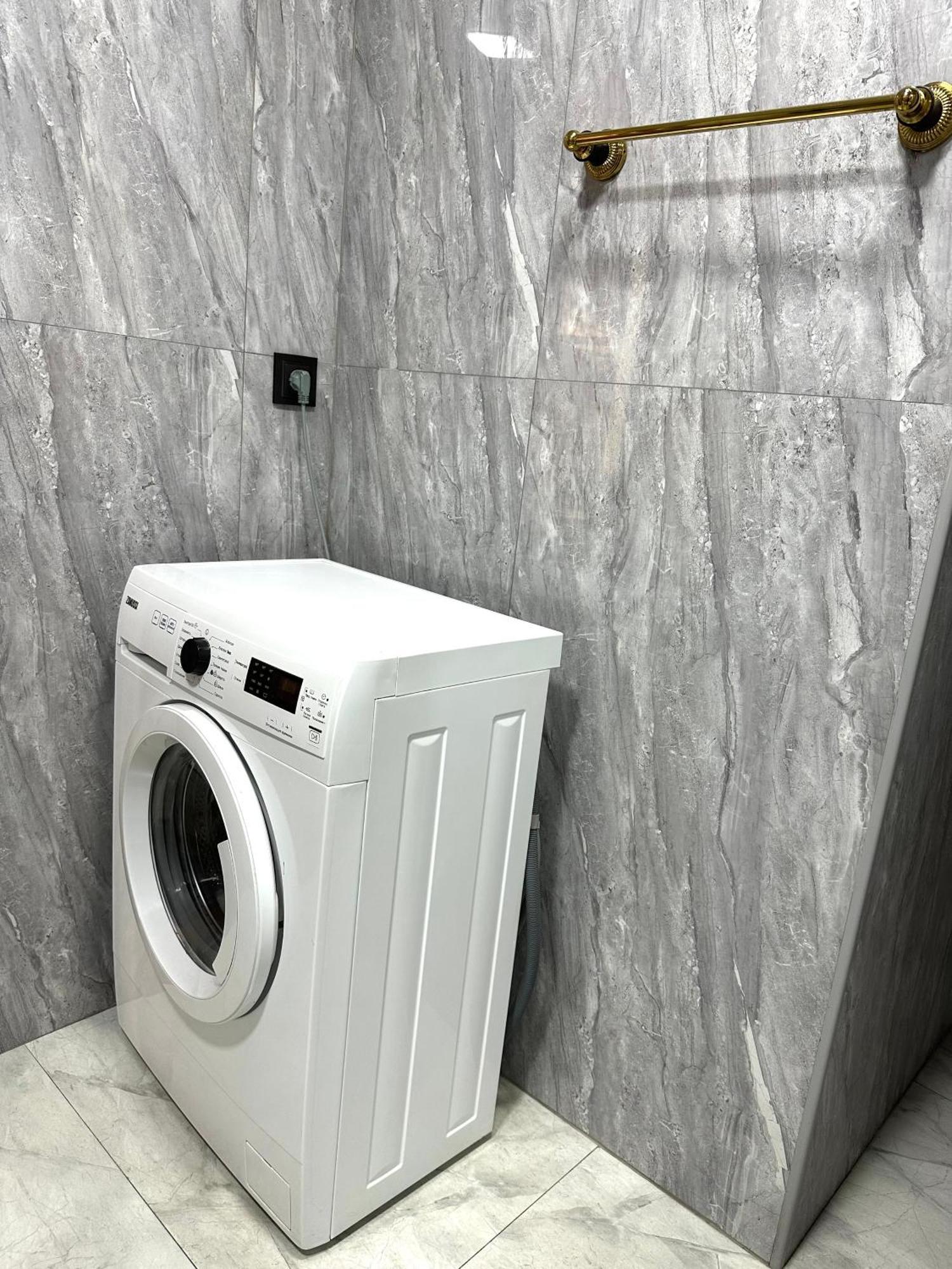 New Apartment In Downtown Erivan Dış mekan fotoğraf