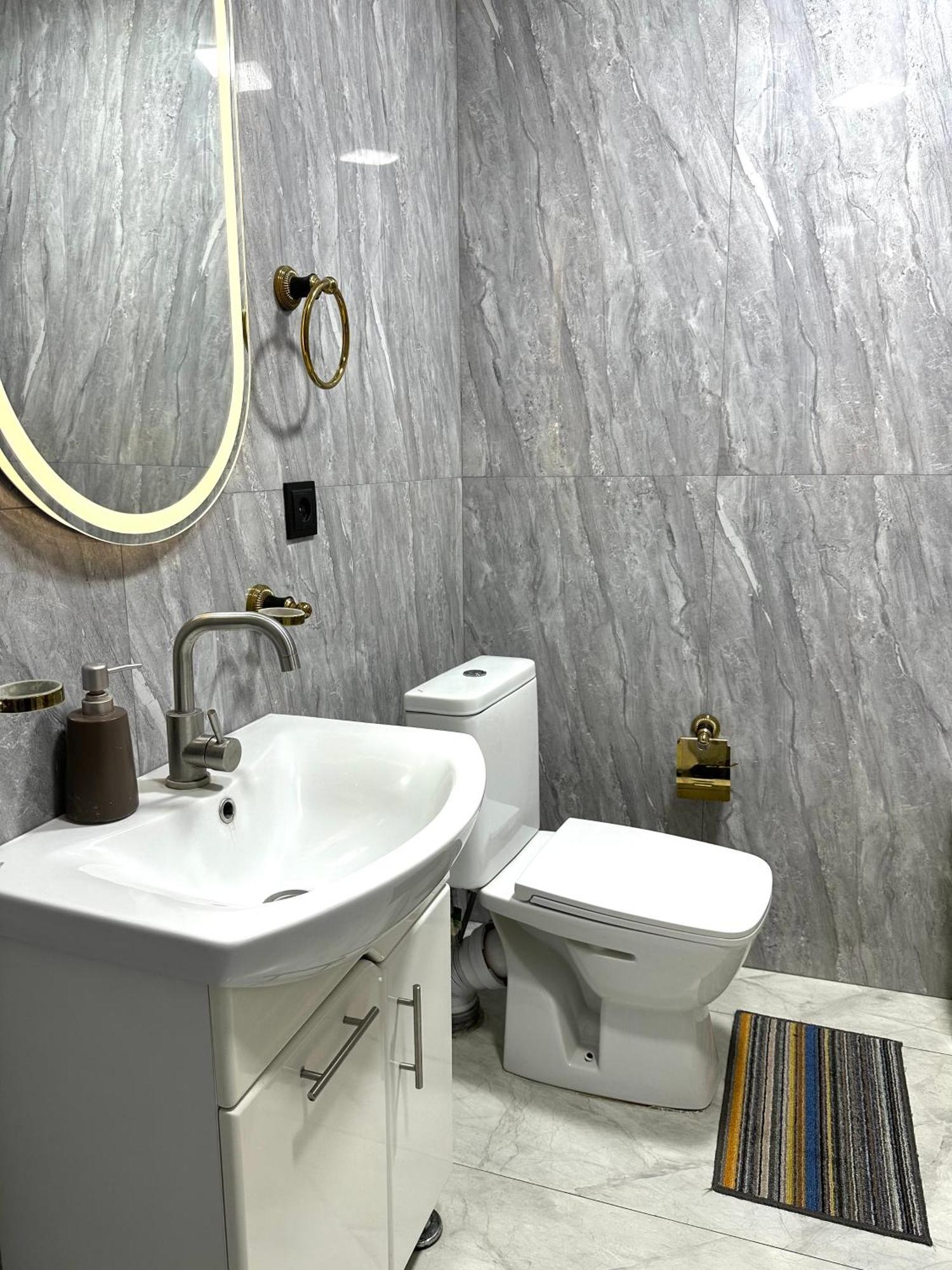New Apartment In Downtown Erivan Dış mekan fotoğraf